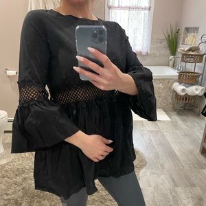 ‼️ BUNDLE SALE 4 FOR $20 - ⭐️Carla Venturi Black Summer Top⭐️